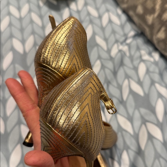 Dolce & Gabbana Gold Stitched Peep Toe Heels Size 39 - Picture 7 of 7